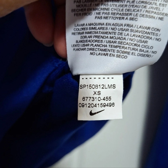 Nike Dri-Fit Womens Pull Over Hoodie Longsleeve Athletic Sporty Bodycon Stretch - Picture 10 of 12